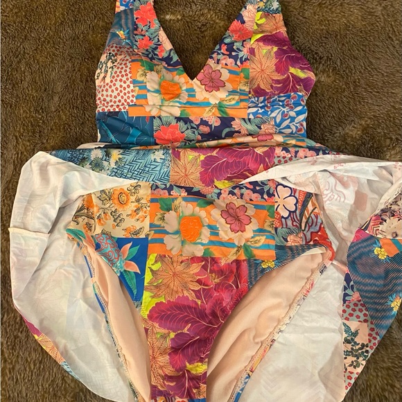 Johnny Was Brand New Mari Skirted Floral One Piece Swimsuit - Picture 8 of 10